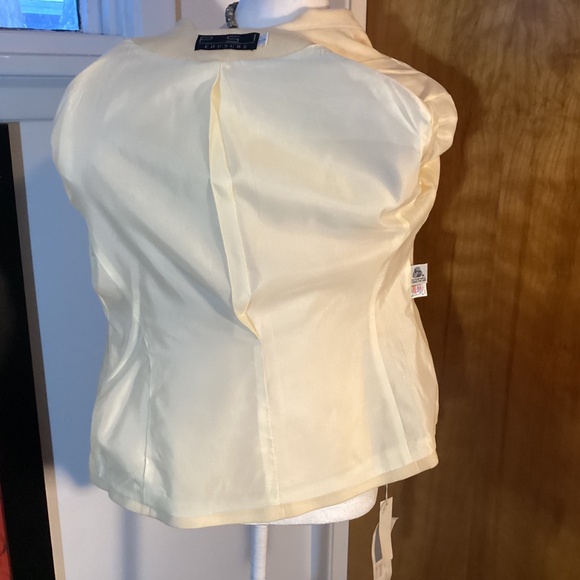 Couture size 6 YELLOW WOOL SUIT. USA MADE LIST $350. STUNNING - Picture 4 of 15